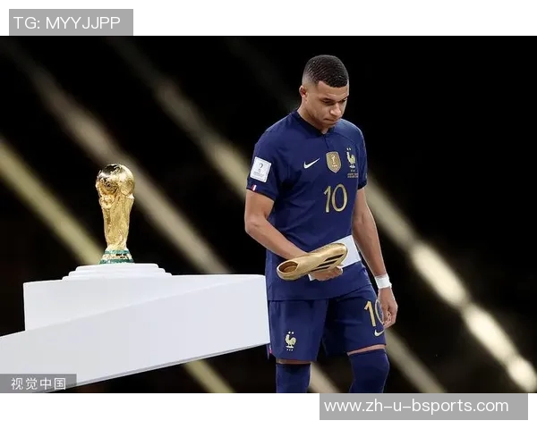 姆巴佩：从天才少年到世界足球巨星的荣耀与挑战